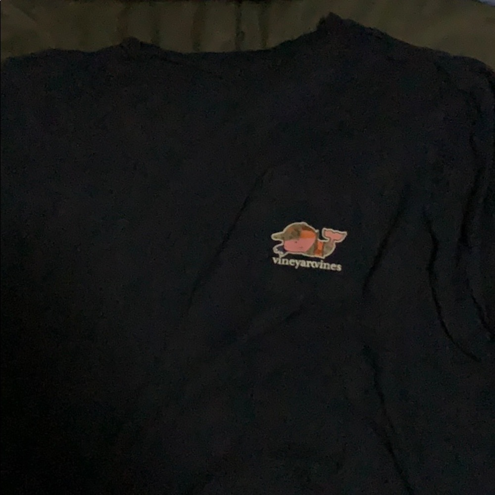 Vineyard vines t-shirt